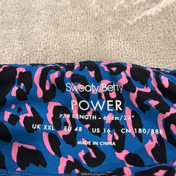 Sweaty Betty Power 7/8 Length Camo Women's Size 16 cool loud print EUC - Picture 2 of 7